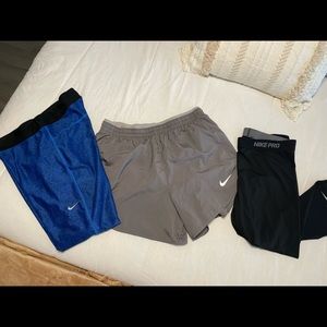 Nike bundle women’s medium